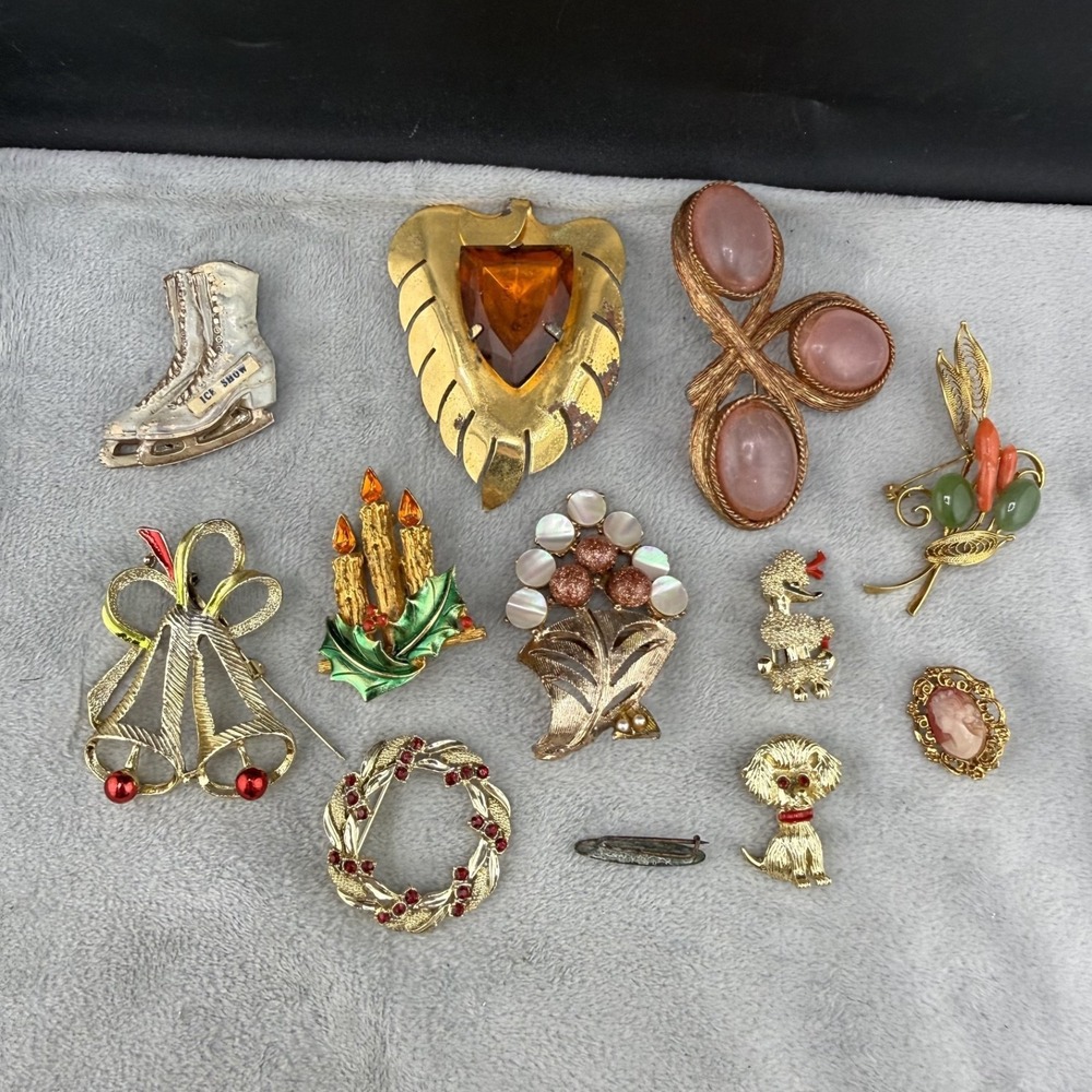 Vintage Brooch Lot of 12 Gold Tone Christmas Dog Cameo Flower Some Signed